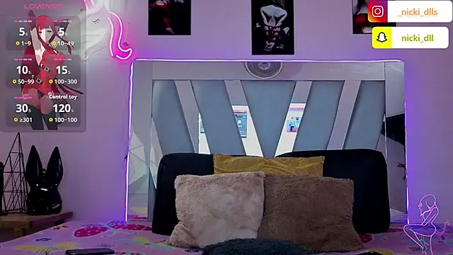 supradoll online show from September 28, 5:18 pm