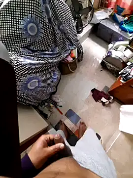 Snapshot of Bloal25 chatting on December 21, 4:09 am Bloal25 online show from December 21, 4:09 am