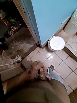 Snapshot of Bloal25 chatting on January 12, 8:57 am Bloal25 online show from January 12, 8:57 am