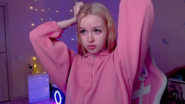 Naughty Mable online show from April 12, 12:04 am