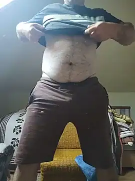 danitomii online show from June 13, 7:06 am