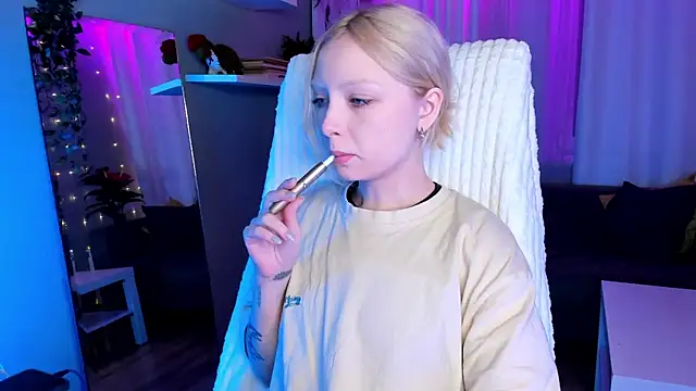 Snapshot of forget_me_not_eve chatting on February 9, 8:33 am forget me not eve online show from February 9, 8:33 am