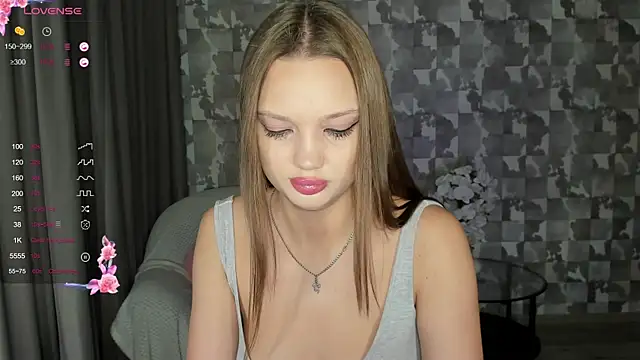 Snapshot of Lovely_Lure chatting on January 21, 2:00 am Lovely Lure online show from January 21, 2:00 am