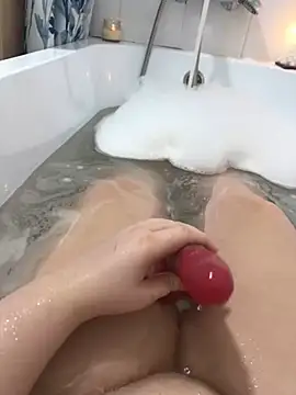 Snapshot of Charlotte_Ros chatting on January 30, 5:49 pm Charlotte Ros online show from January 30, 5:49 pm