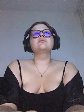 Snapshot of Charlotte_Ros chatting on October 31, 9:16 pm Charlotte Ros online show from October 31, 9:16 pm