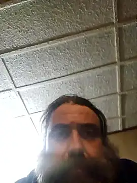 Snapshot of zaneporter46 chatting on February 18, 4:15 am zaneporter46 online show from February 18, 4:15 am