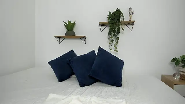 naughty 1girl online show from February 20, 8:53 pm