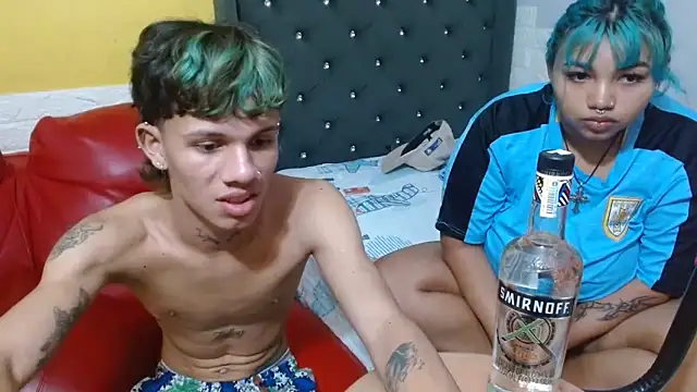 Snapshot of andy_dan18 chatting on February 11, 7:08 pm andy dan18 online show from February 11, 7:08 pm