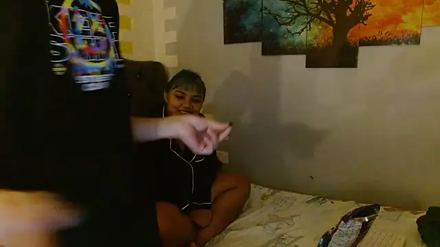 Snapshot of andy_dan18 chatting on February 15, 6:59 pm andy dan18 online show from February 15, 6:59 pm