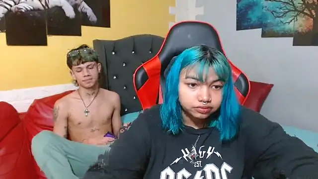 Snapshot of andy_dan18 chatting on February 19, 7:21 pm andy dan18 online show from February 19, 7:21 pm