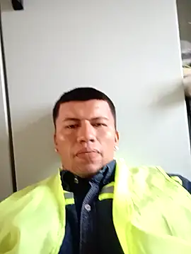 Snapshot of restrepo99 chatting on December 21, 2:47 pm restrepo99 online show from December 21, 2:47 pm