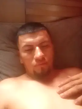 Snapshot of restrepo99 chatting on November 8, 5:01 pm restrepo99 online show from November 8, 5:01 pm