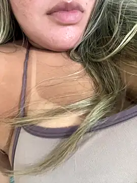 Snapshot of Casadadelicia26 chatting on November 27, 5:09 am Casadadelicia26 online show from November 27, 5:09 am