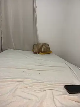 Snapshot of Casadadelicia26 chatting on February 16, 8:49 pm Casadadelicia26 online show from February 16, 8:49 pm