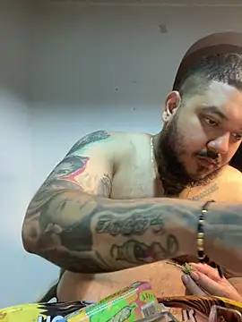 El Titan1998 online show from April 17, 11:19 pm