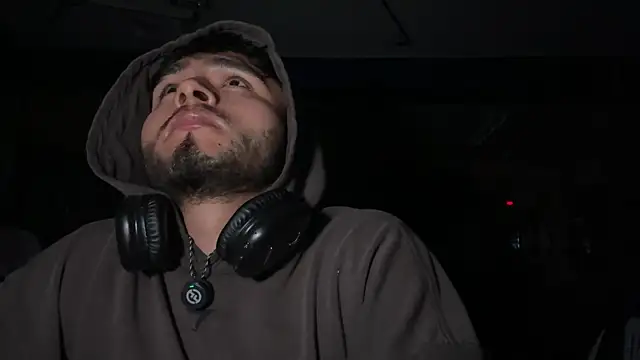 Beboteejoel online show from September 28, 2:17 am