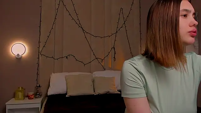 AngelicaKleee online show from October 5, 1:26 am