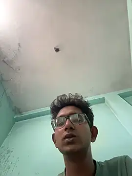 Snapshot of Cocaineandweed45 chatting on November 11, 6:13 am Cocaineandweed45 online show from November 11, 6:13 am