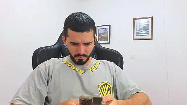 Massimoo 07 online show from March 18, 6:15 pm