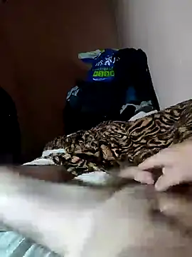 Snapshot of LEPRIKON2011 chatting on December 21, 11:02 pm LEPRIKON2011 online show from December 21, 11:02 pm