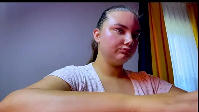 Snapshot of Dreamyblushfairy chatting on July 30, 2:38 pm Dreamyblushfairy online show from July 30, 2:38 pm