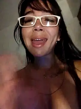 Snapshot of StarSex22 chatting on March 4, 4:38 am StarSex22 online show from March 4, 4:38 am