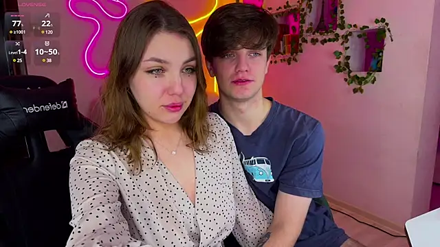 RobertAndLinela online show from March 2, 11:07 am