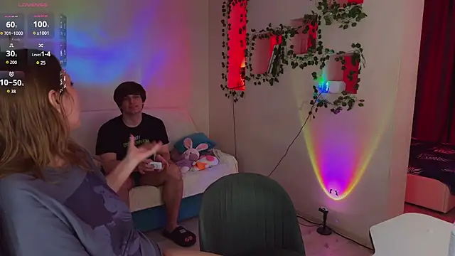 RobertAndLinela online show from April 14, 11:27 am