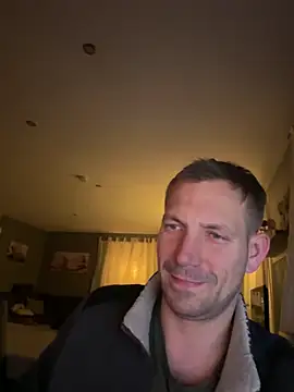 Snapshot of ScuddyCum chatting on December 26, 10:41 pm ScuddyCum online show from December 26, 10:41 pm