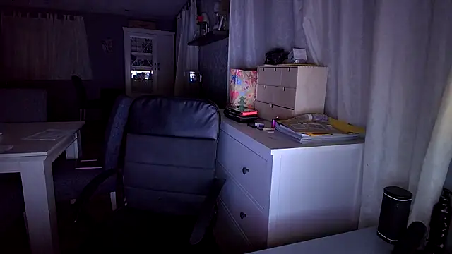 Snapshot of ScuddyCum chatting on January 9, 5:02 am ScuddyCum online show from January 9, 5:02 am