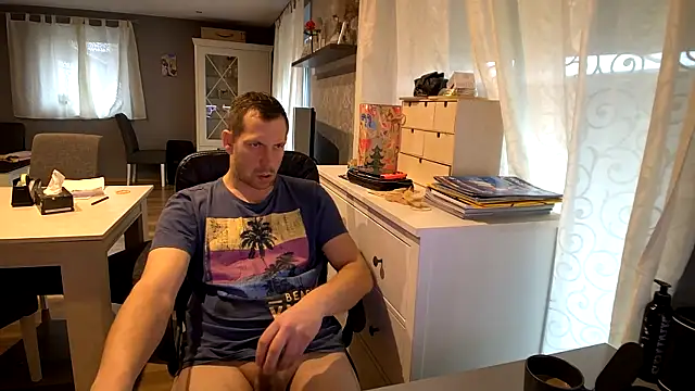 Snapshot of ScuddyCum chatting on January 21, 9:24 am ScuddyCum online show from January 21, 9:24 am