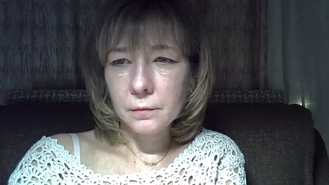 EllaJohnsonX online show from January 3, 4:06 pm