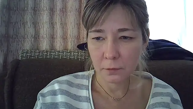 EllaJohnsonX online show from January 12, 8:25 am