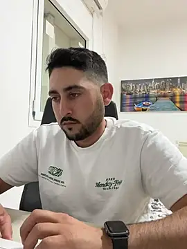 Snapshot of luffykingofpirets chatting on January 10, 7:21 pm luffykingofpirets online show from January 10, 7:21 pm