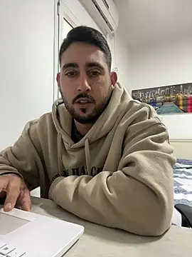 Snapshot of luffykingofpirets chatting on February 6, 11:21 am luffykingofpirets online show from February 6, 11:21 am