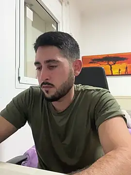 Snapshot of luffykingofpirets chatting on February 9, 9:49 pm luffykingofpirets online show from February 9, 9:49 pm