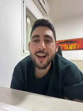 Snapshot of luffykingofpirets chatting on February 13, 10:33 pm luffykingofpirets online show from February 13, 10:33 pm