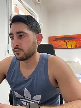 Snapshot of luffykingofpirets chatting on February 18, 6:48 am luffykingofpirets online show from February 18, 6:48 am