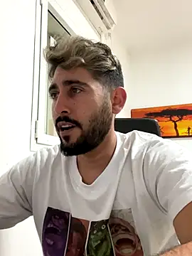 Snapshot of luffykingofpirets chatting on November 14, 7:23 pm luffykingofpirets online show from November 14, 7:23 pm