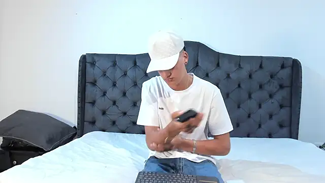 two milkyway online show from September 22, 1:46 pm