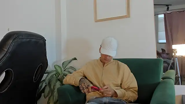 two milkyway online show from November 21, 12:59 pm