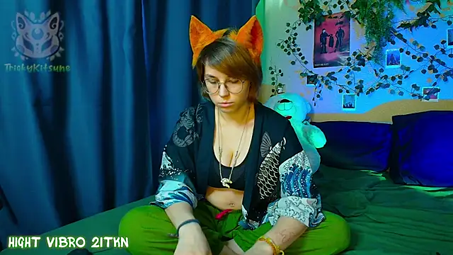 TrickyKitsune online show from May 23, 3:05 pm