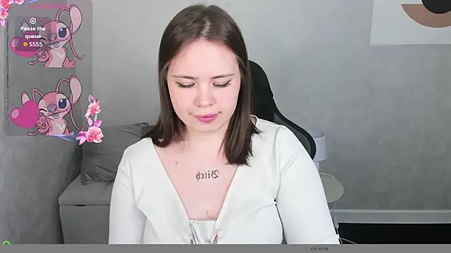 EricaElliott online show from September 30, 8:52 am