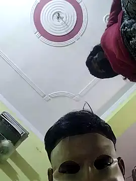 Snapshot of Coupleshow47 chatting on March 21, 11:12 pm Coupleshow47 online show from March 21, 11:12 pm