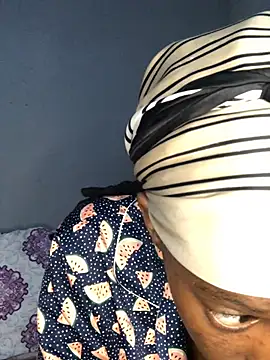 xxSexyTalia28 online show from March 11, 10:05 pm