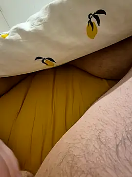 Snapshot of Maxoux02 chatting on October 24, 4:47 pm Maxoux02 online show from October 24, 4:47 pm