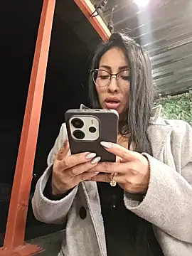 Snapshot of Isabellitasexi38 chatting on February 18, 3:02 am Isabellitasexi38 online show from February 18, 3:02 am