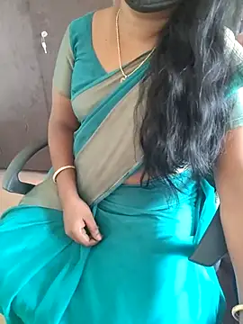 Snapshot of Tamil_roja69 chatting on May 28, 5:38 am Tamil roja69 online show from May 28, 5:38 am