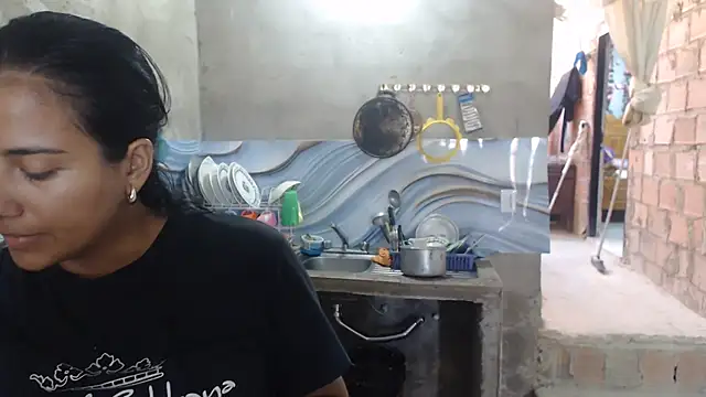 Snapshot of Coral0403 chatting on June 20, 4:54 pm Coral0403 online show from June 20, 4:54 pm