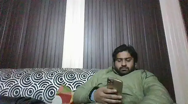 Snapshot of indihotguy chatting on January 16, 11:48 am indihotguy online show from January 16, 11:48 am